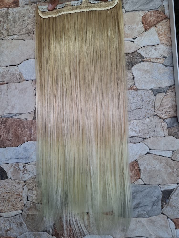 TISSAHE MYAL BALIYAGE PLATINE